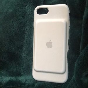 apple charging case
